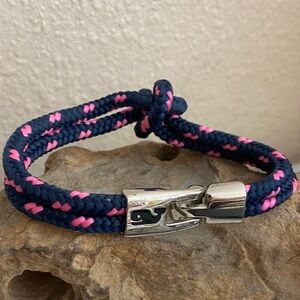5/$10❤️❤️❤️Vineyard Vines Navy & Pink Braided Rope Bracelet
